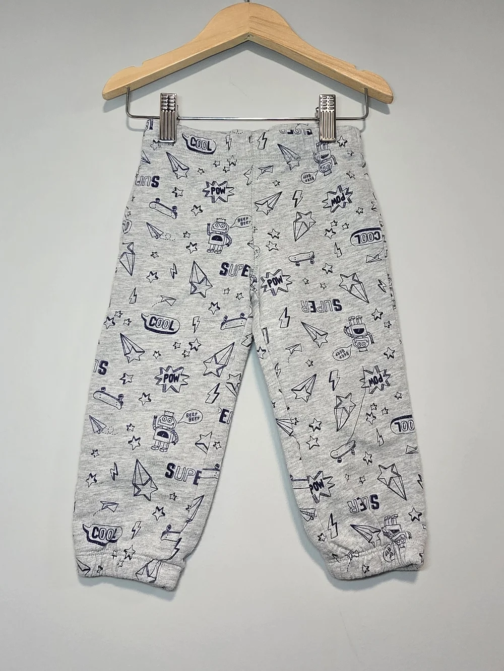 Carter's Light Gray Jogger Pants with Navy Print Robot Print